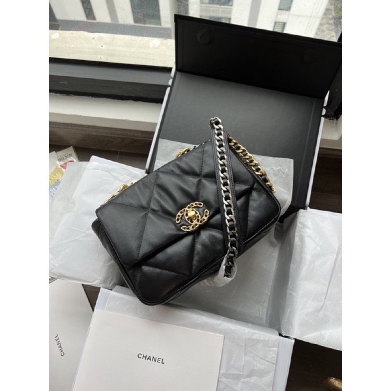 Túi C19 bag da bê mềm