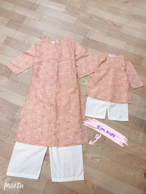 Áo dài đôi mẹ và bé thiết kế
