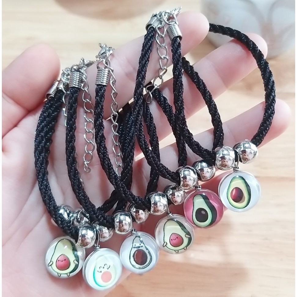 Vòng tay hình trái bơ : 10 cái = 60k