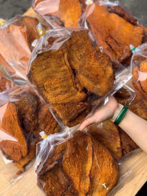 Khô bò mềm Hồng Ngự miếng lớn 250gr - 500gr | BigBuy360 - bigbuy360.vn