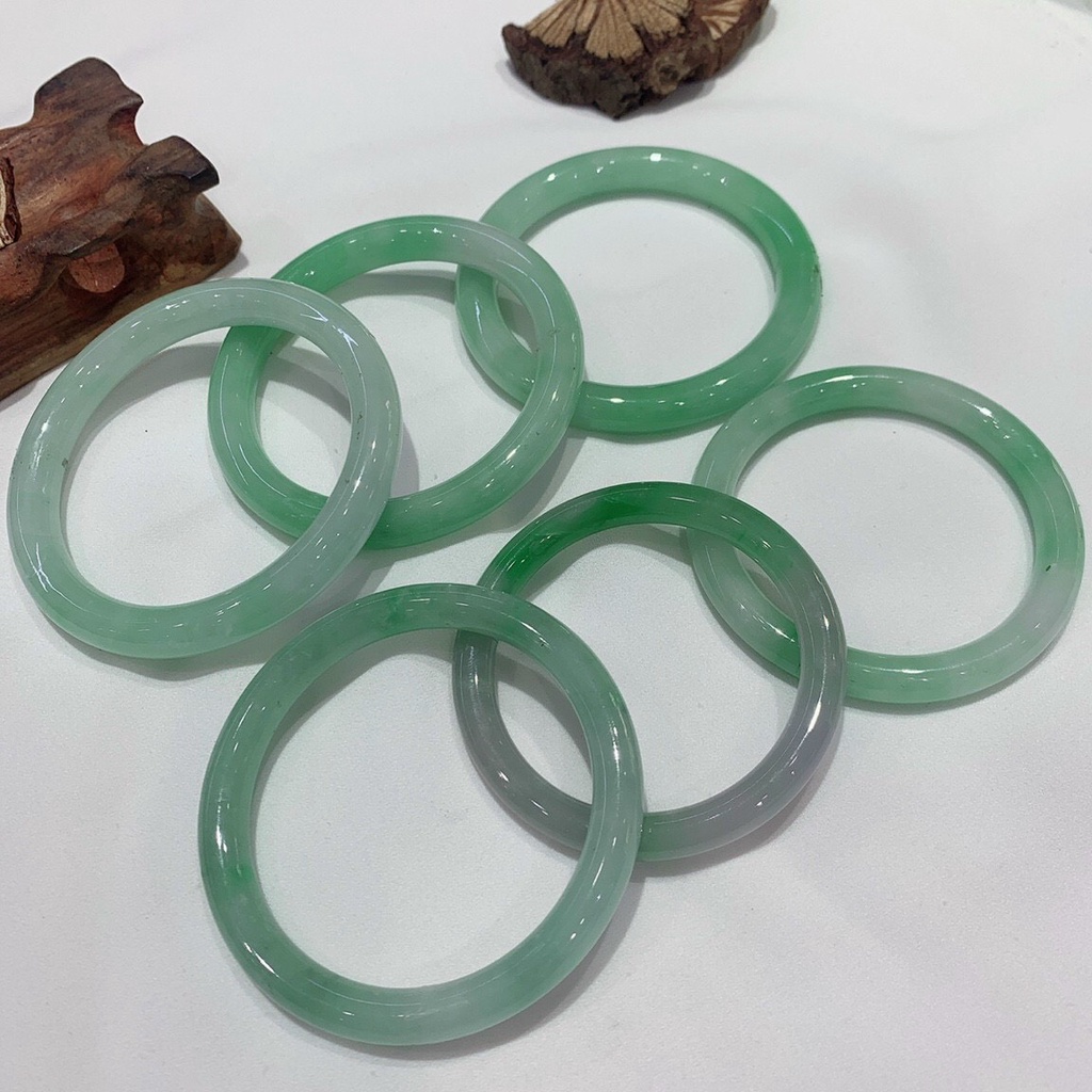 Vòng Kiềng Cẩm Thach Đậu Lí Xanh Nhạt Dễ Thương