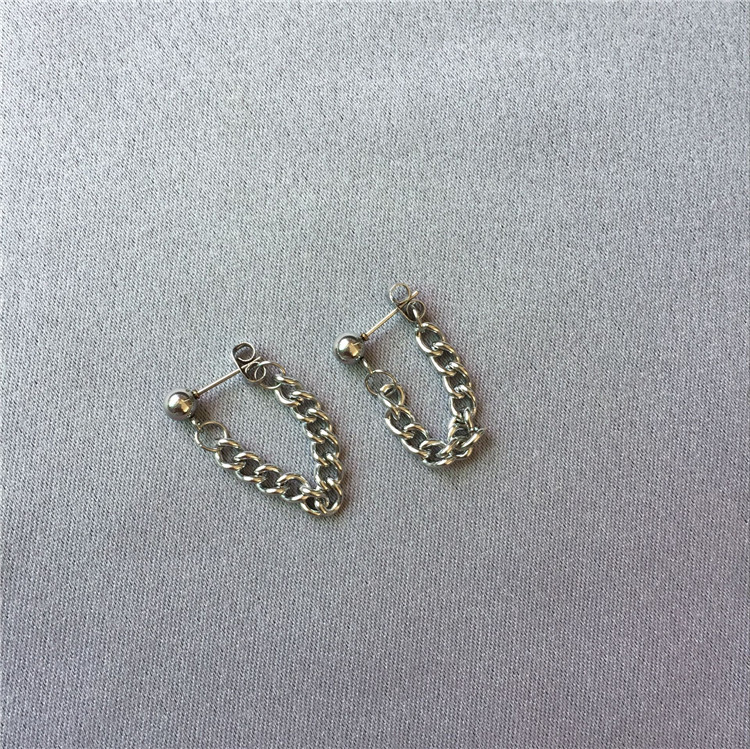 Khuyên Tai Dạng Chuỗi Cá Tính Độc Đáo Phong Cách Punk