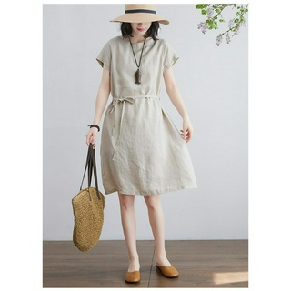 Đầm linen thiết kế cổ tròn, kiểu dáng basic dễ mặc trong nhiều dịp Đũi Việt
