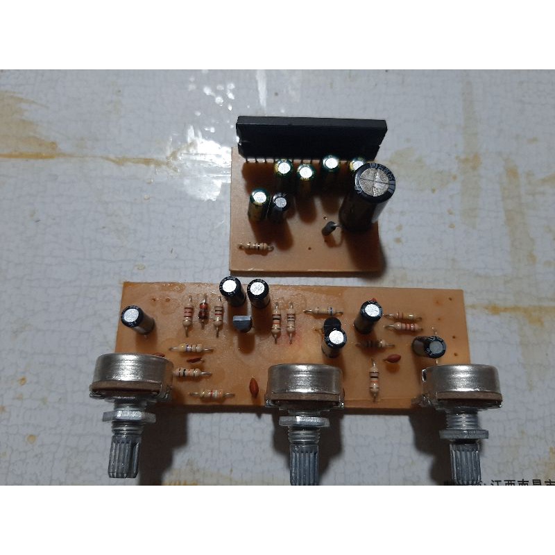 compo mạch công suất la4440 với thiết kế mới + mạch chỉ âm sắc kèm ic