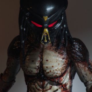 Mô hình Neca Lab Escape Fugitive Predator