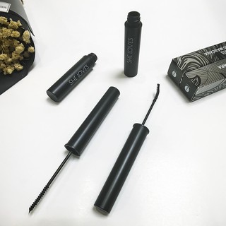 Mascara she loves ( màu đen )