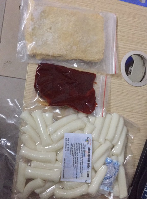 Combo 500g bánh kèm chả cá +sốt