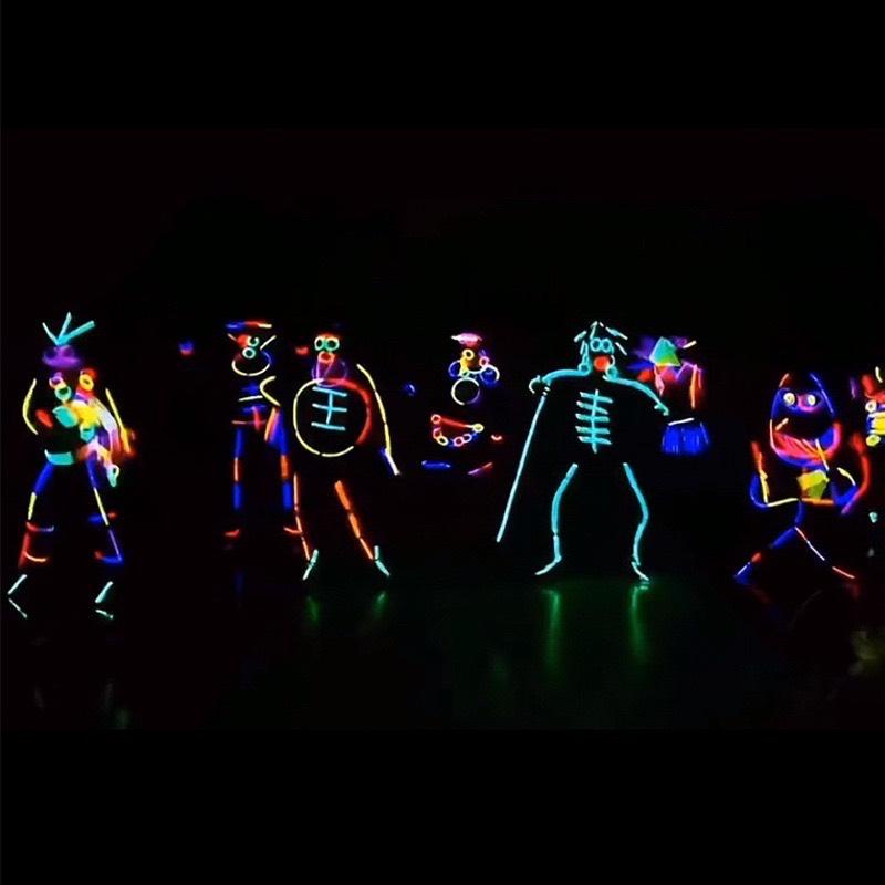 HOT HOT Combo 20 que - 50 que - 100 que phát sáng dạ quang nhiều màu kèm đầu nối tạo vòng tay vui trung thu Noel lễ tết