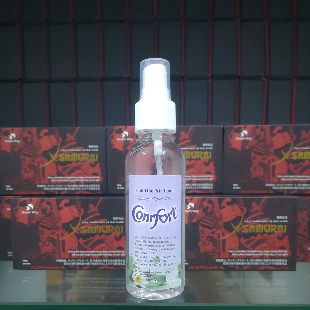 Tinh dầu thơm phòng, thơm quần áo Comfort hương ngàn hoa 100ml