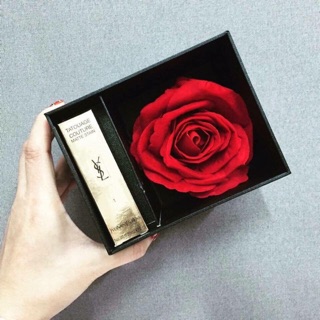 Hộp Hoa Hồng Đựng Son