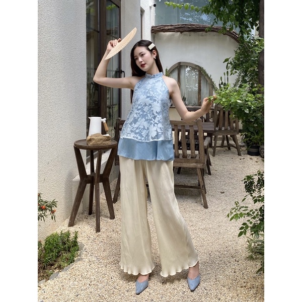 Set áo yếm cổ tàu Rosa O.N WORKSHOP thiết kế, chất liệu oganza hoa