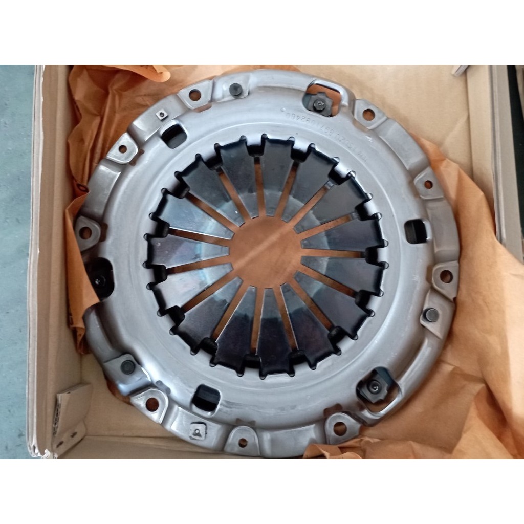 Mâm ép ly hợp xe ISUZU QKR 230/270 - Hàng chính hãng