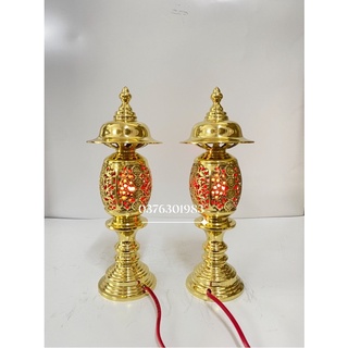 Đôi đèn thờ bằng đồng vàng nguyên chất cao 32cm , đôi đèn điện thờ