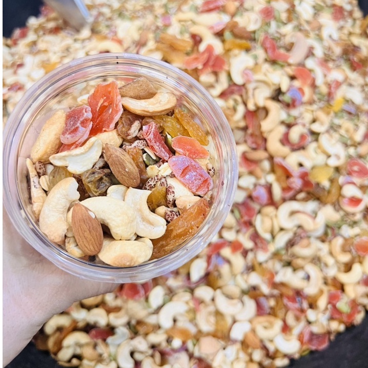 Granola siêu hạt ngũ cốc dinh dưỡng ăn kiêng healthy nguyên hạt 5% yến mạch không đường Mombeauty