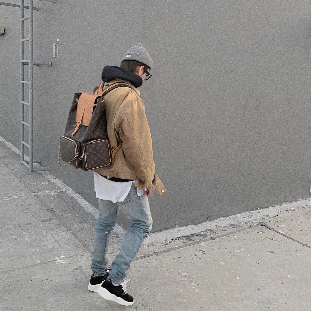 Áo khoác Essentials Fear of God zipped Sơn Tùng MTP