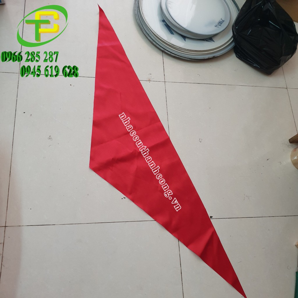 Khăn quàng tổng phụ trách vải phi bóng (1m4)