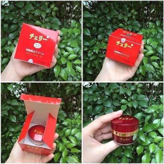 Kem face hoa anh đào Nhật 15g