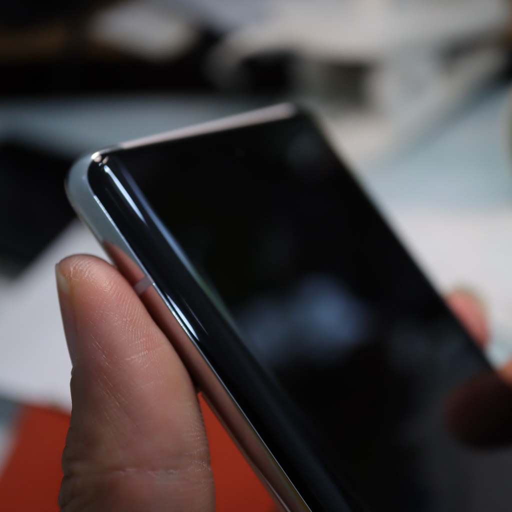 Miếng dán cường lực Google Pixel 6 Pro / Pixel 7 Pro Zacase keo UV cao cấp