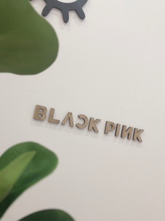 chữ dán tường Blackpink