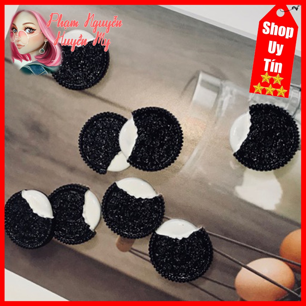 CHARM BÁNH OREO CẮN DỞ