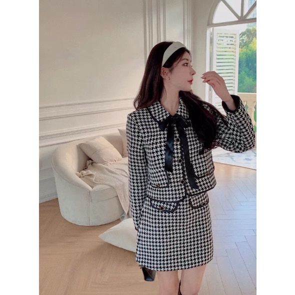 Set áo khoác dáng ngắn phối chân váy chữ A hoạ tiết houndstooth