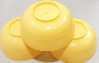 Chén nhựa tập vẽ / sơn