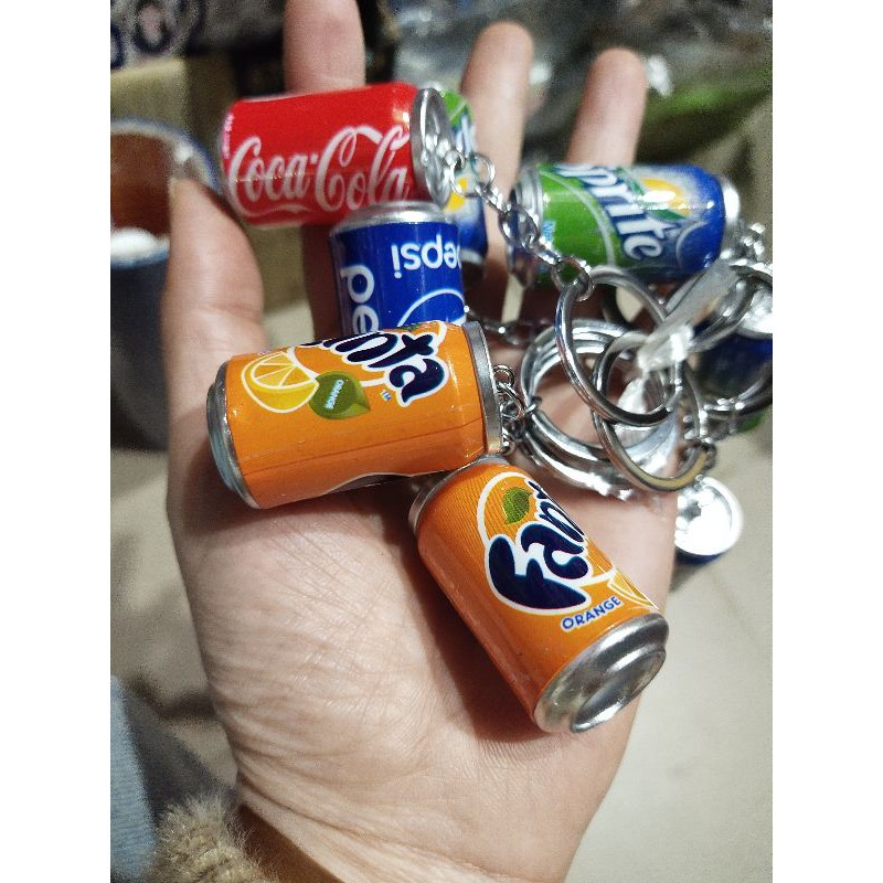 móc treo chìa khóa hình lon coca nước ngọt