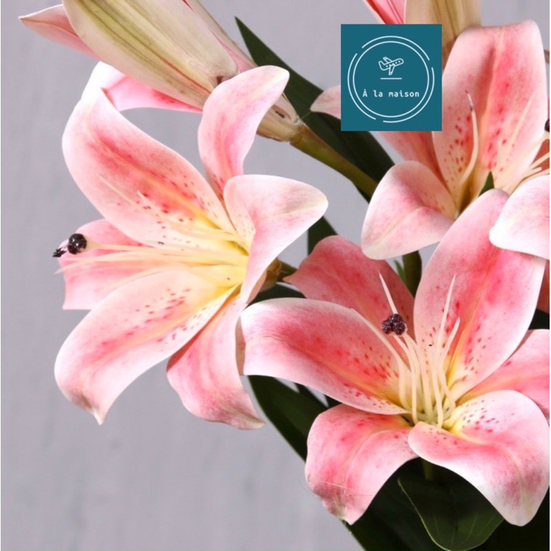 Cành hoa Lily nhân tạo cao cấp 72cm,hoa decor trang trí không gian sang trọng.