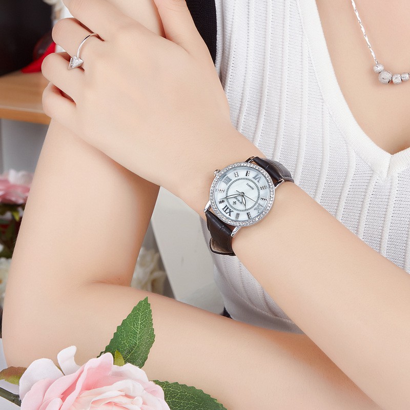 ĐỒNG HỒ NỮ WWOOR 8807 DÂY DA CAO CẤP,VIỀN ĐÁ SANG TRỌNG