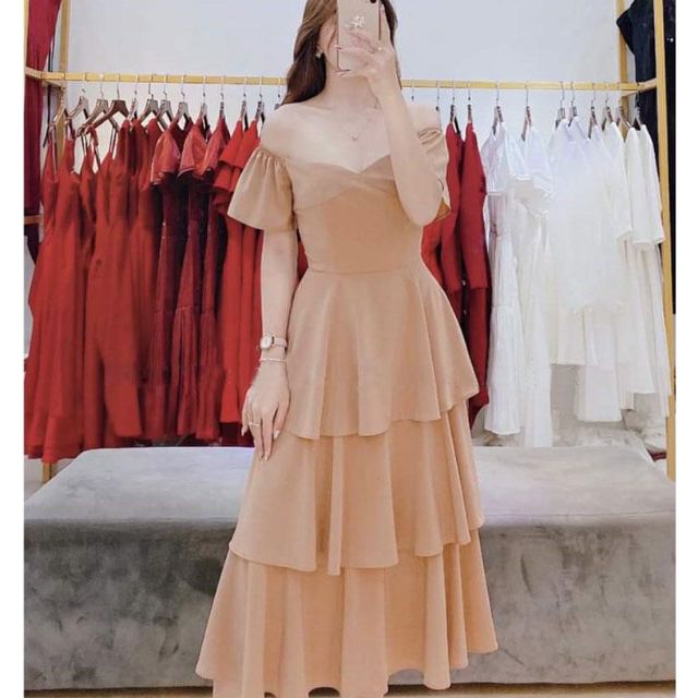 Đầm tầng mặc được 2 kiểu