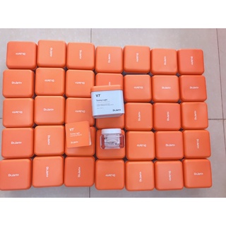 Kem dưỡng trắng da cao cấp V7