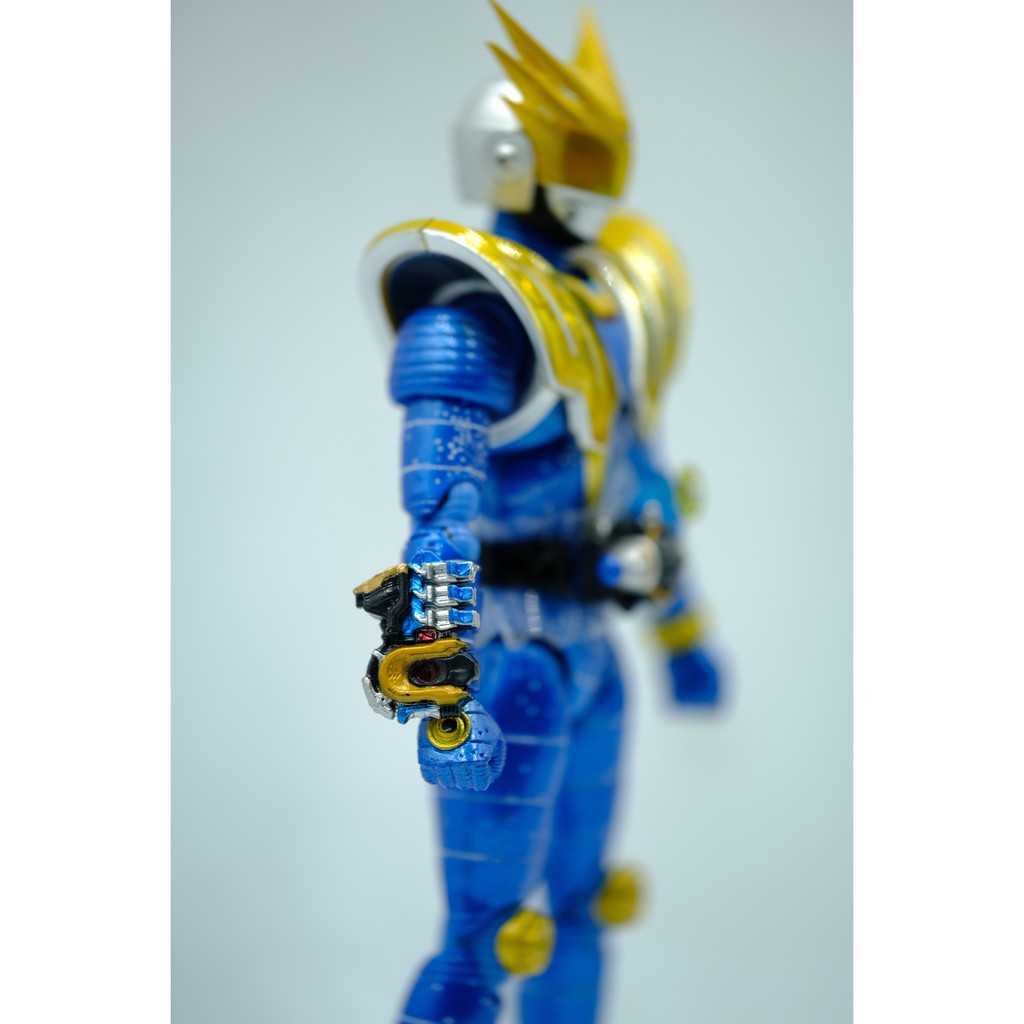 Mô hình SHF Meteor Storm S.H.Figuarts Kamen Rider Fourze. Chính hãng Bandai. Box đẹp. Có ảnh thật tình trạng