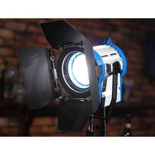 Đèn spotlight 650W