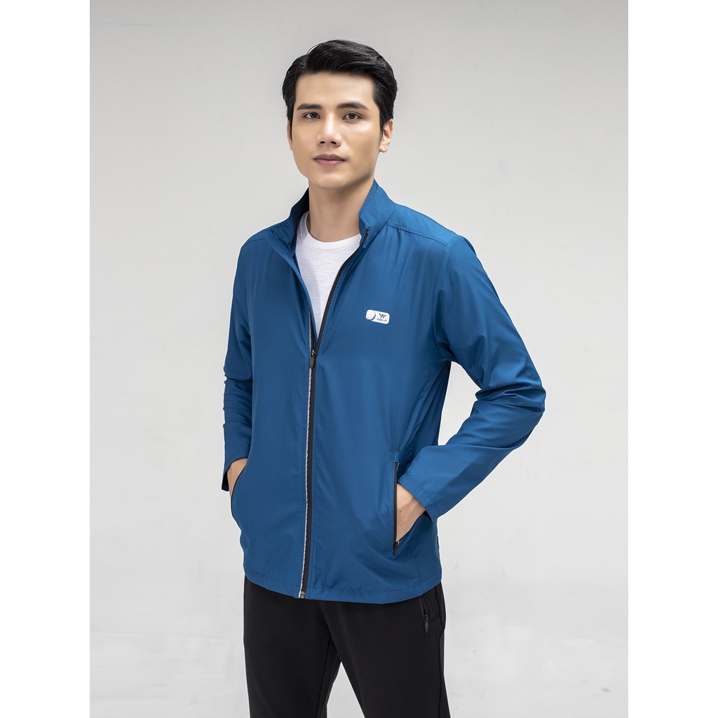 Áo khoác gió nam Aristino thiết kế mạnh mẽ, nam tính, chất liệu bền chắc, hạn chế nhăn co, thấm nước - AJKG01W9