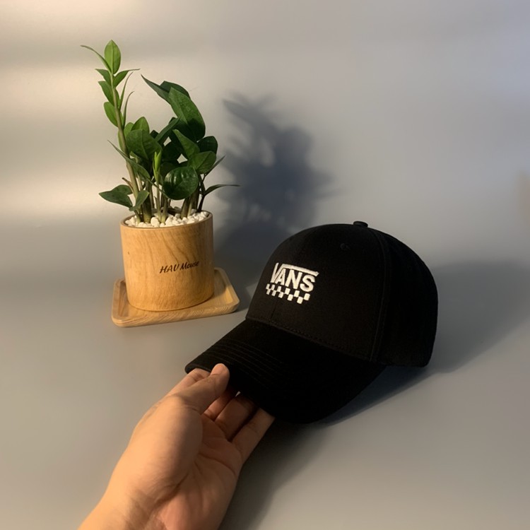 Mũ lưỡi trai Vans đen VNXK full hộp cao cấp Free Size thêu logo chữ nổi 3D, mã giảm 10k cho đơn 50k: 𝟵𝟵𝗙𝗔𝗦𝗛𝗜𝗢𝗡𝗦𝗔𝗟𝗘𝟭