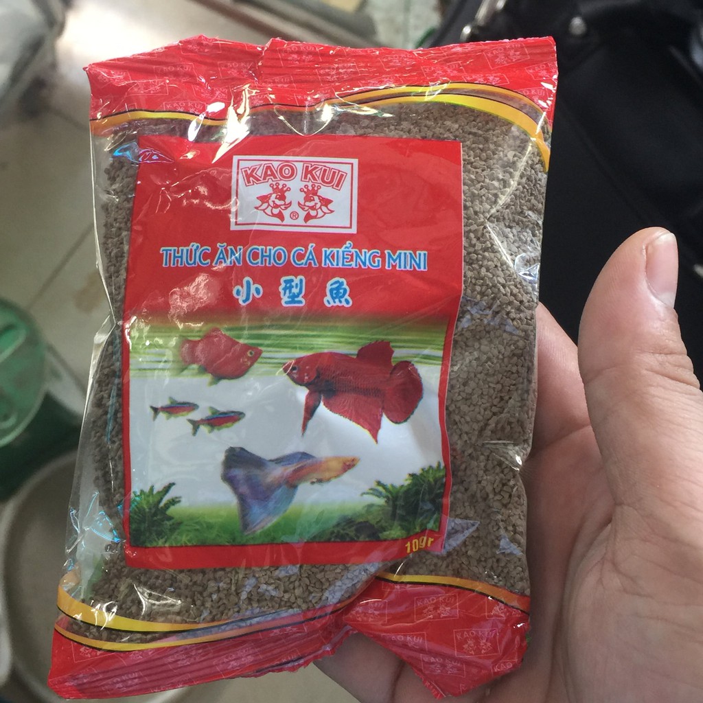 Thức ăn cho cá cảnh
