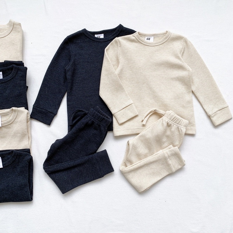 Set 2 bộ tổ ong trơn Hm cho bé trai siêu đẹp, chất tổ ong dư mềm đẹp dày dặn