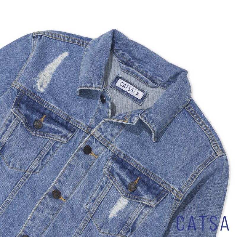 Áo khoác unisex CATSA, chất kaki jean xanh wash rách mặc phong cách, thoải mái, năng động AKJ037