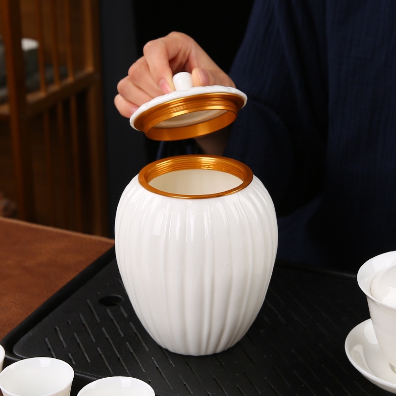 Hũ đựng trà bằng sứ trắng tinh khiết nắp đồng vặn ren siêu khít