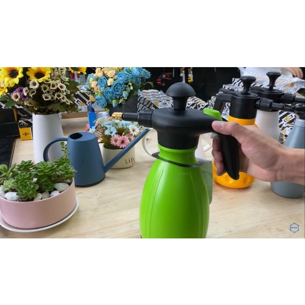 Bình xịt tưới cây 2 lít Galaxia 2 xoay 360 độ Epoca 8528. Sản xuất tại Italia