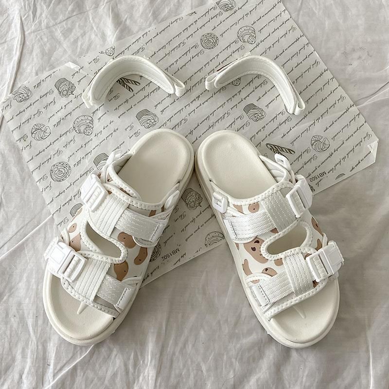 Giày Sandal Trắng Hoạ Tiết Hạt Đậu Phong Cách Ulzzang