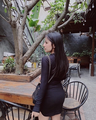 Váy body xỏ ngón