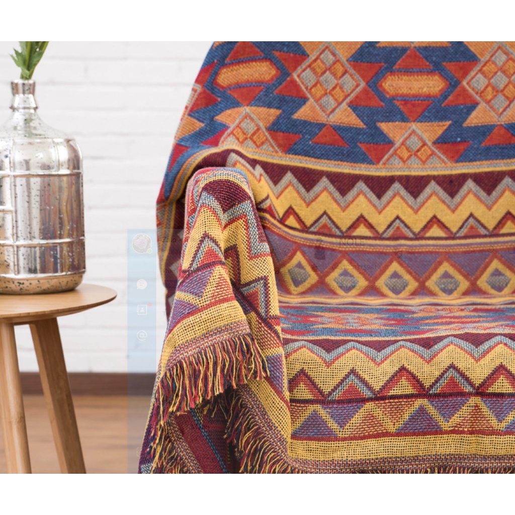 Khăn bọc sofa, Thảm thổ cẩm vàng họa tiết phong cách Châu Âu