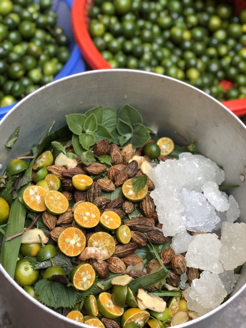 Siro Ho Quất Húng chanh Handmade 500ml (tặng 10 khẩu trang kháng khuẩn) | BigBuy360 - bigbuy360.vn