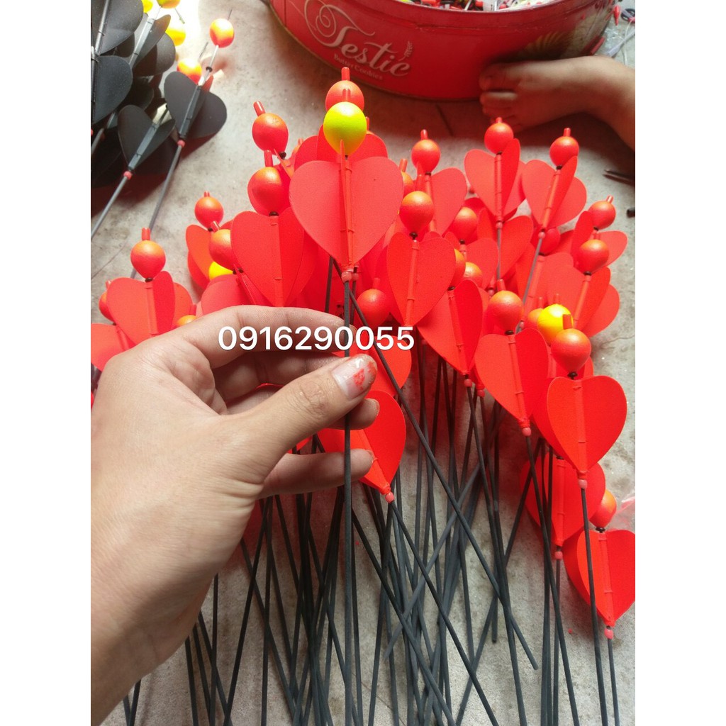 Sơn xịt huỳnh quang RedFox Fluorescent trang trí các mẫu quảng cáo,biển báo