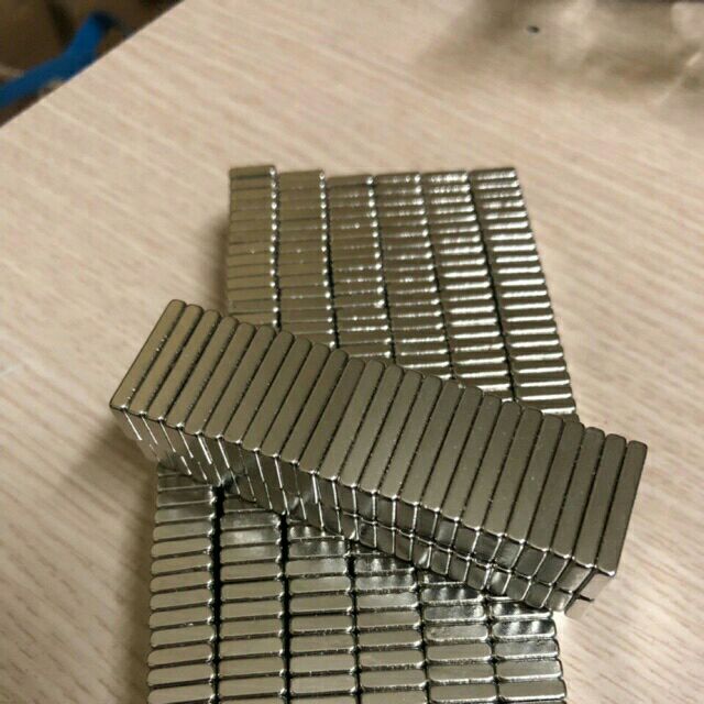 Nam châm viên hình chữ nhật 20x10x3mm, nam châm trắng đất hiếm siêu hút mạnh, nam châm làm máy phát điện