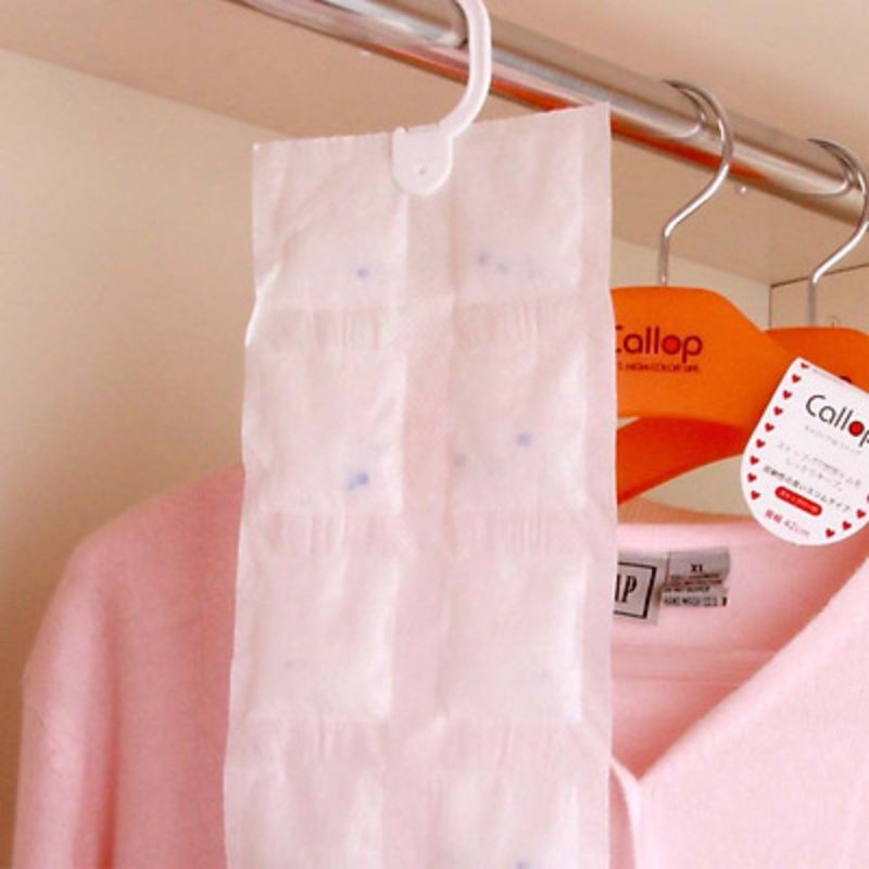 Miếng, túi hút ẩm tủ quần áo nội địa Nhật Bản_ dạng treo, tái sử dụng nhiều lần. (made in Japan by Kokubo co.)