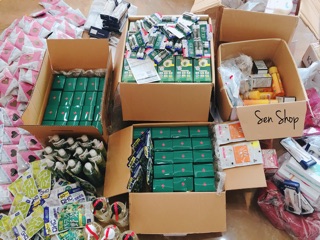 SON DƯỠNG MÔI OMI MENTHOLATUM BẠC HÀ