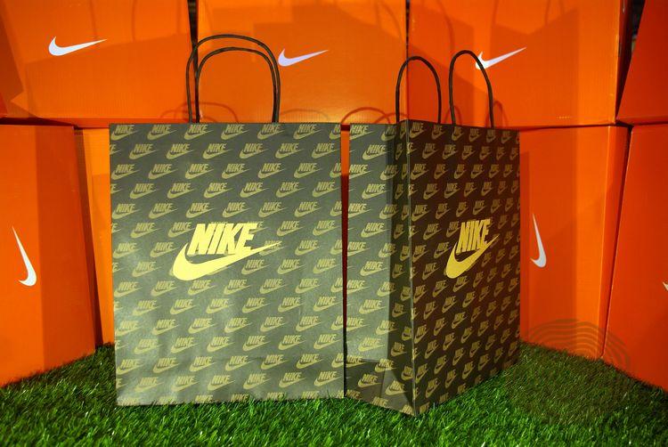 Túi Giấy Xách Tay Nike Thời Trang Tiện Dụng | BigBuy360 - bigbuy360.vn