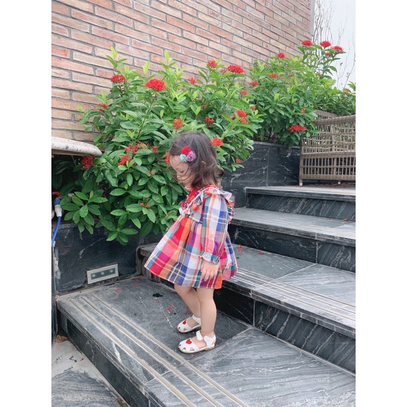 Váy kẻ bèo đáp ren Lennco cho bé gái